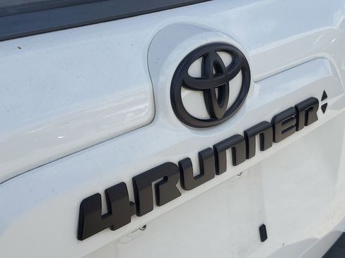 Used 2021 Toyota 4Runner SR5 Premium w/ Moonroof Package image 6