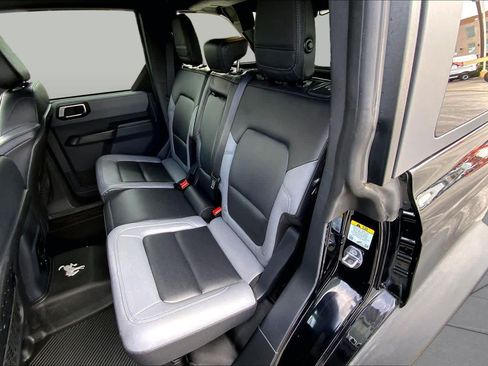 Used 2024 Ford Bronco Black Diamond AWD/4WD image 19