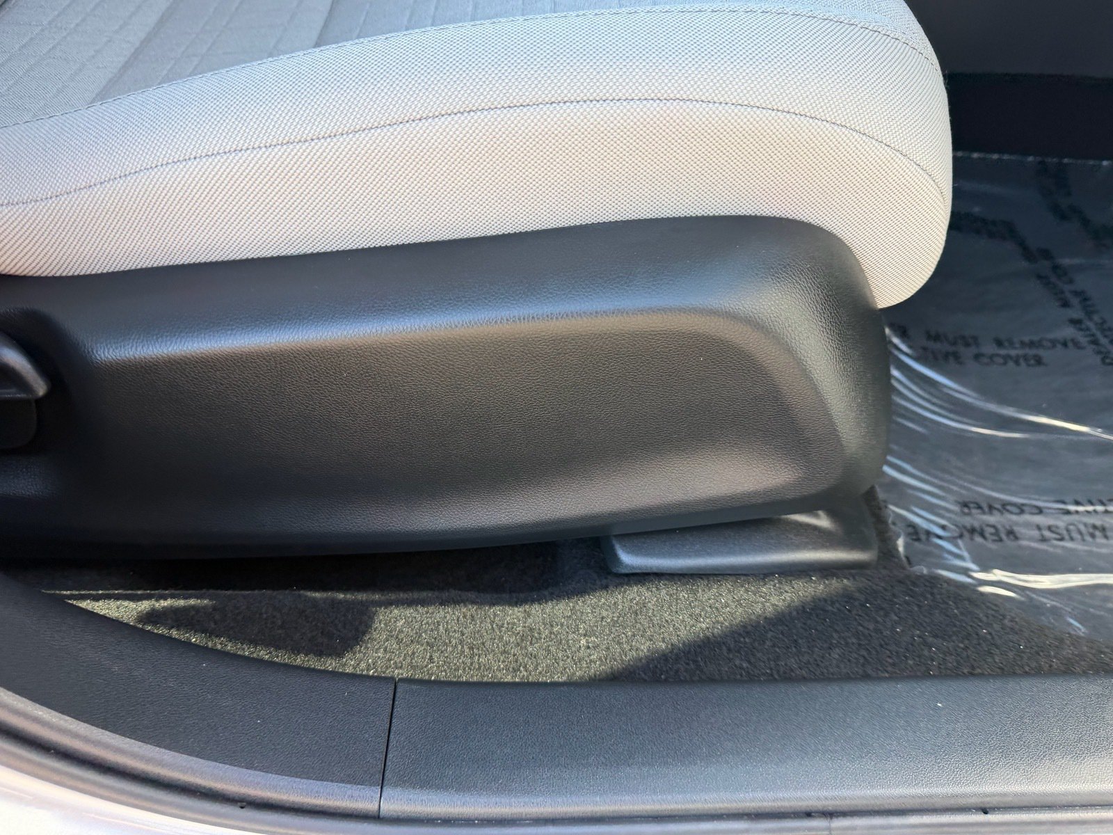 Certified 2027 Honda HR-V LX image 14