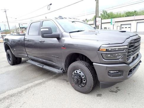 New 2026 RAM 3500 Laramie AWD/4WD image 8