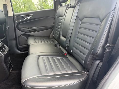 Used 2017 Ford Edge SEL w/ Equipment Group 201A AWD/4WD image 15