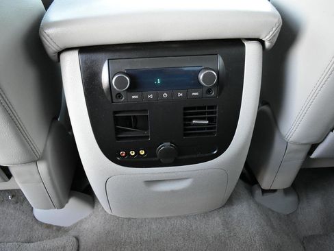 Used 2009 Chevrolet Avalanche LTZ image 38