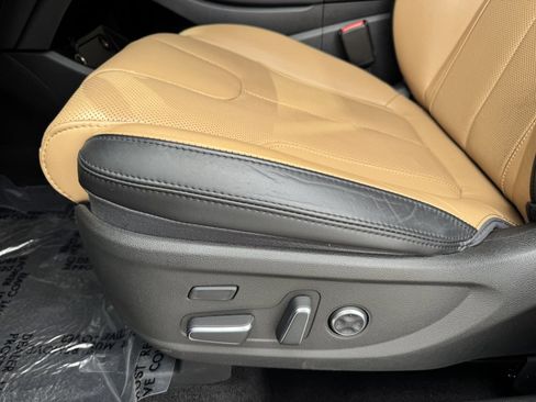 Used 2023 Hyundai Santa Fe Calligraphy image 33