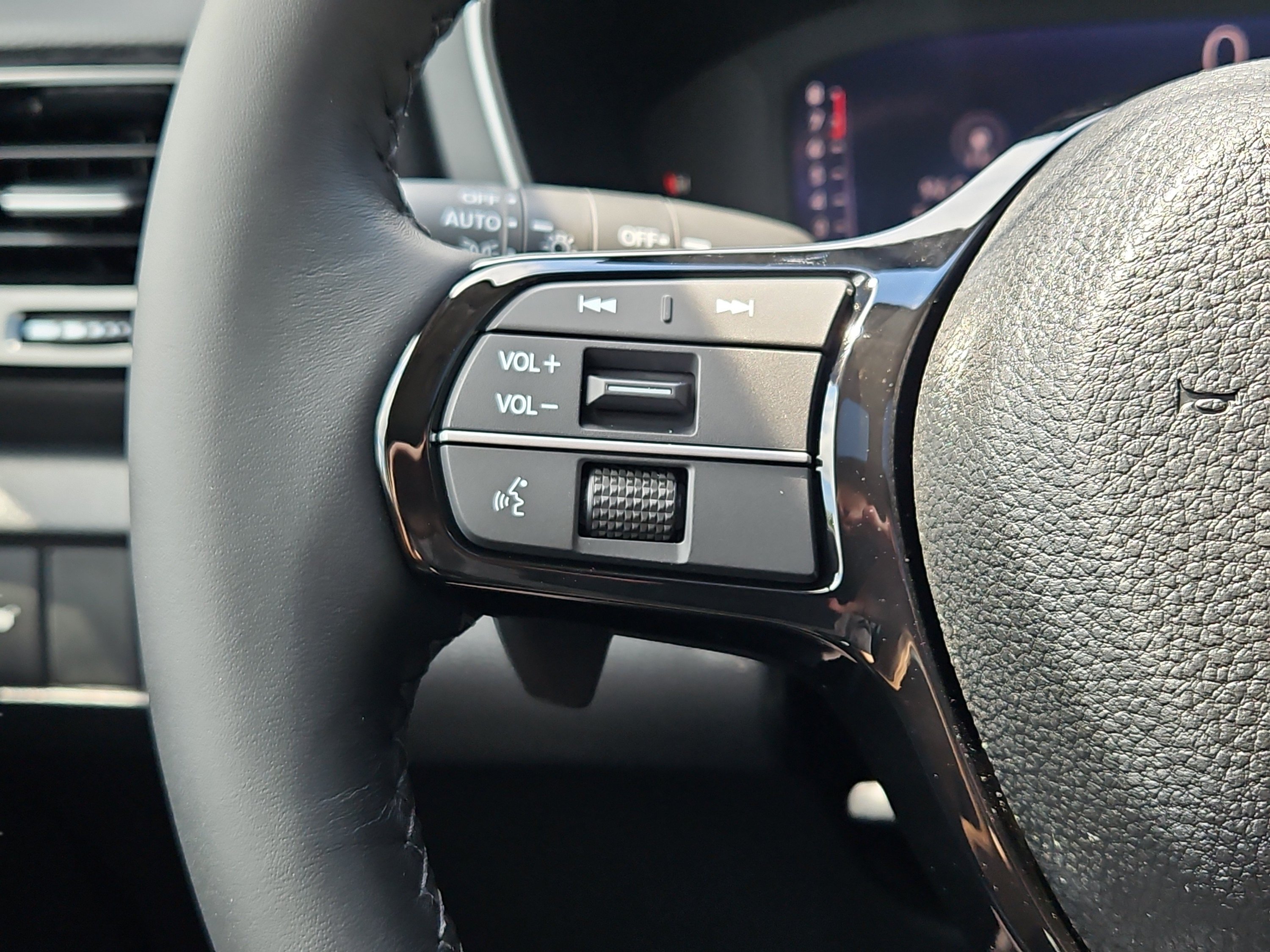 New 2026 Honda Pilot Touring image 15