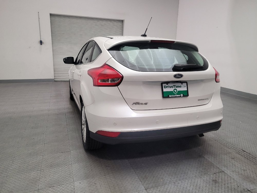 Used 2018 Ford Focus Titanium FWD image 6