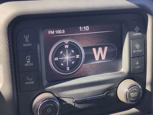 Used 2020 Jeep Wrangler Sport image 21