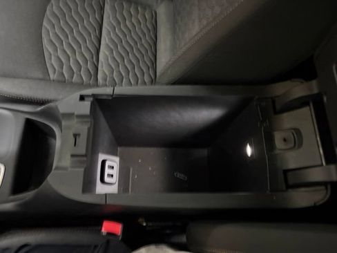 Used 2018 Chevrolet Equinox LT w/ Sun & Infotainment Package FWD image 49