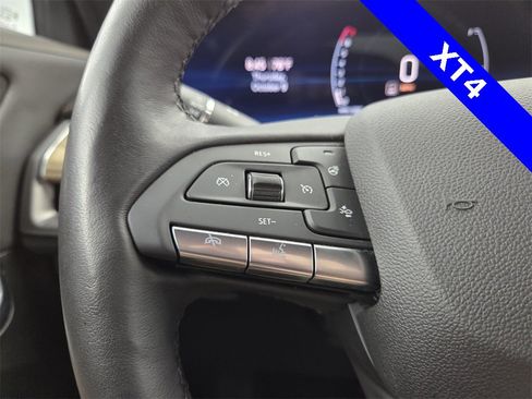 Used 2024 Cadillac XT4 Luxury w/ Cold Weather Package image 29