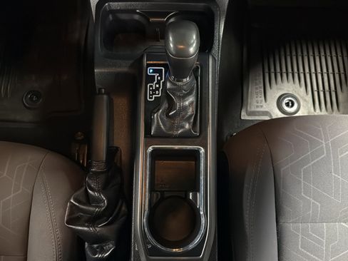 Used 2019 Toyota Tacoma SR5 image 31