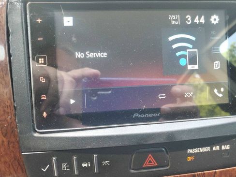 Used 2014 Chevrolet Traverse LT FWD image 26