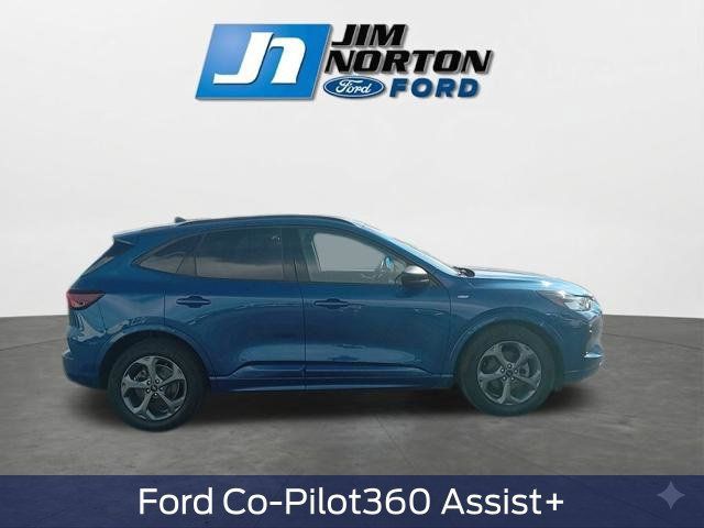 Used 2023 Ford Escape ST-Line w/ Tech Pack #1 FWD image 12