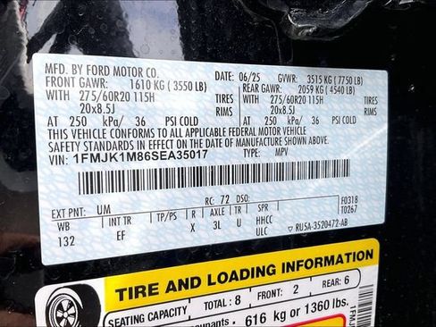 Used 2025 Ford Expedition Max Platinum AWD/4WD image 6