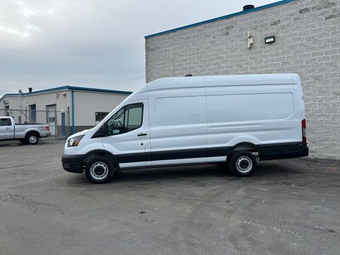 New 2026 Ford Transit 250 250 High Roof w/ Load Area Protection Package image 4