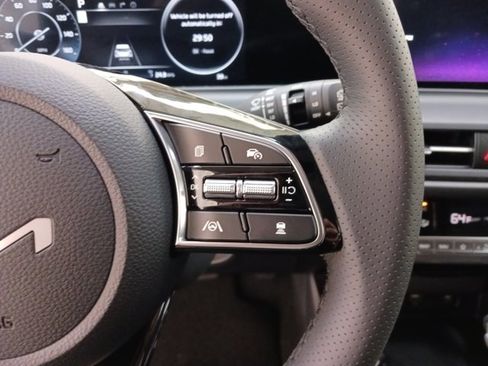 New 2026 Kia Seltos SX AWD/4WD image 17