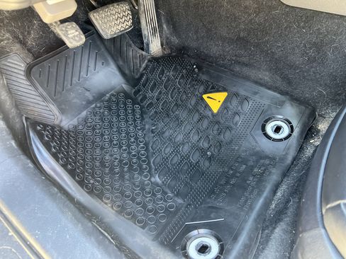 Used 2018 Toyota Camry SE image 15