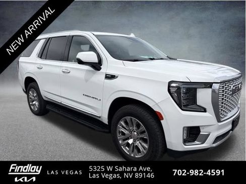 Used 2023 GMC Yukon Denali AWD/4WD image 3