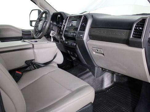 Used 2020 Ford F350 XL w/ Power Equipment Group image 31