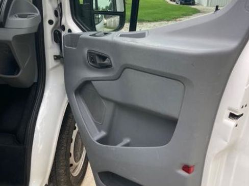Used 2017 Ford Transit 150 XL RWD image 33