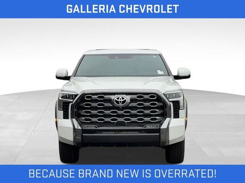 Used 2025 Toyota Tundra Platinum AWD/4WD image 3