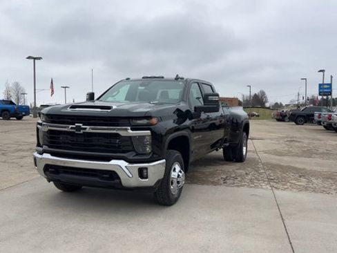 New 2026 Chevrolet Silverado 3500 LT image 4