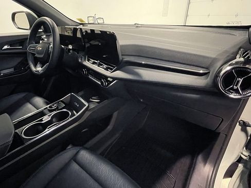 Used 2026 Chevrolet Equinox LT w/ Convenience Package II image 28