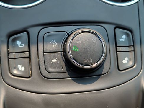 Used 2024 GMC Terrain SLT AWD/4WD image 46