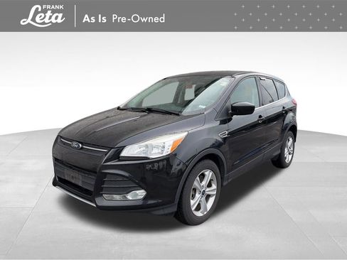 Used 2015 Ford Escape SE image 1