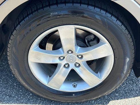 Used 2011 Hyundai Veracruz Limited FWD image 22