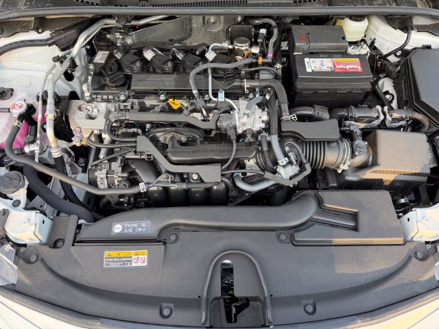 Certified 2026 Toyota Corolla SE w/ SE Package FWD image 39