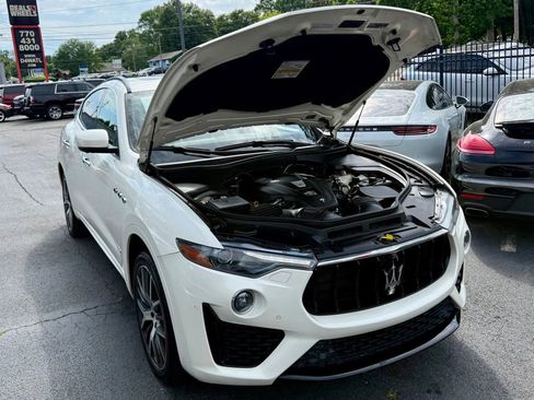 Used 2019 Maserati Levante GranSport AWD/4WD image 4