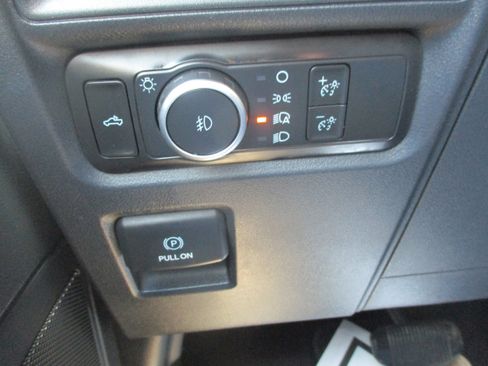 Used 2022 Ford F150 XL w/ STX Appearance Package RWD image 21