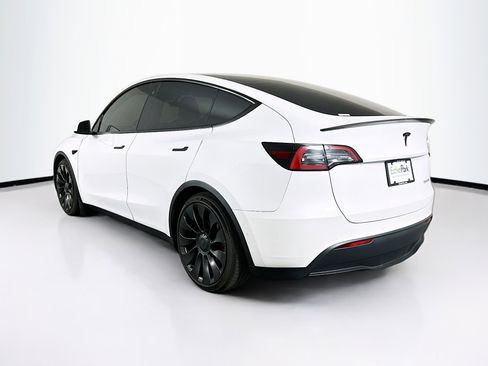 Used 2022 Tesla Model Y Performance AWD/4WD image 5