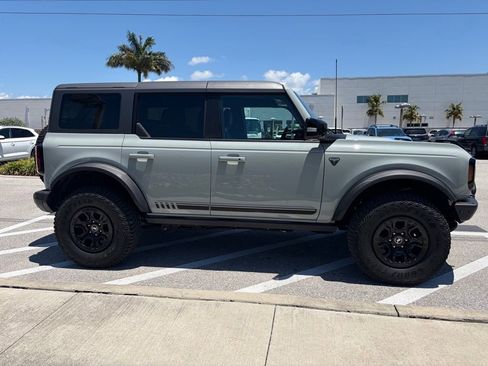 Used 2021 Ford Bronco First Edition AWD/4WD image 4