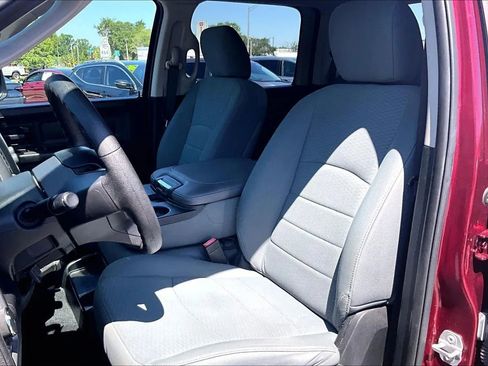 Used 2018 RAM 1500 Express w/ Express Value Package AWD/4WD image 26