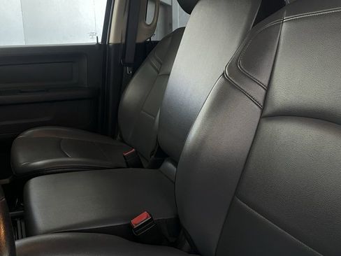 Used 2020 RAM 3500 Tradesman w/ Chrome Appearance Group image 16