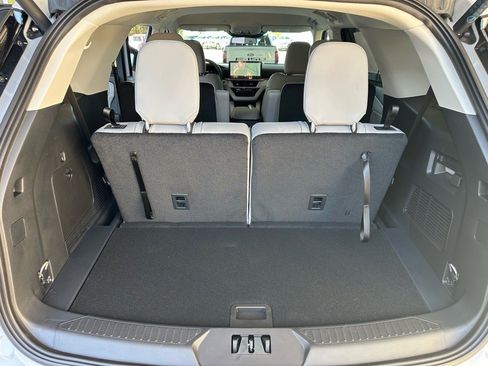 New 2026 Ford Explorer Active w/ Active Comfort Package image 25