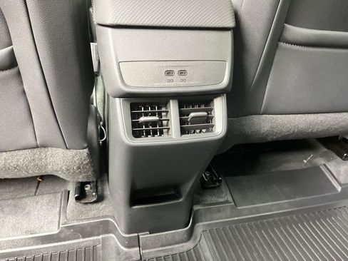 Used 2026 Chevrolet Equinox LT w/ Convenience Package II AWD/4WD image 12