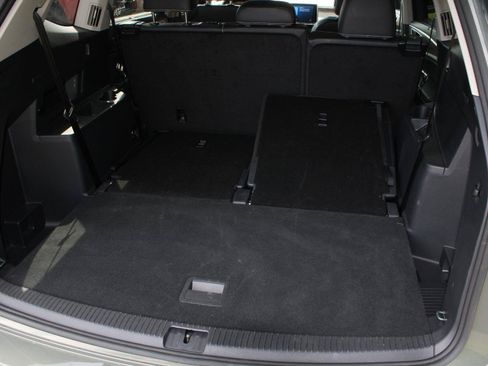 Used 2026 Volkswagen Atlas SE AWD/4WD image 8