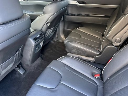 Used 2024 Hyundai Palisade SEL FWD image 13