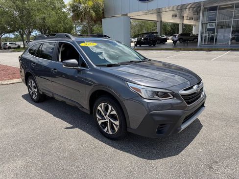 Used 2022 Subaru Outback Limited AWD/4WD image 14