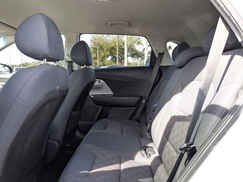 Used 2018 Kia Niro FE image 14