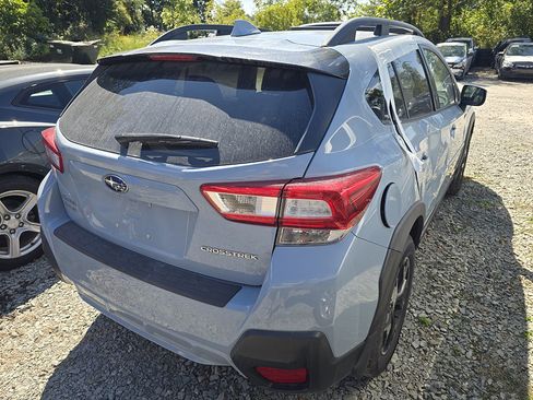 Used 2018 Subaru Crosstrek 2.0i Premium w/ Eyesight System AWD/4WD image 3