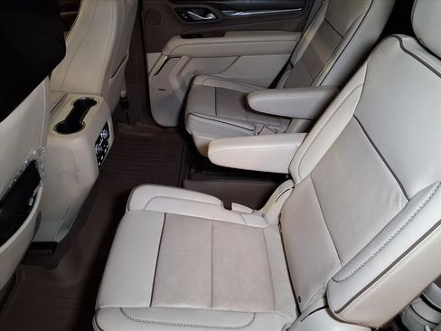 Used 2021 GMC Yukon Denali AWD/4WD image 18
