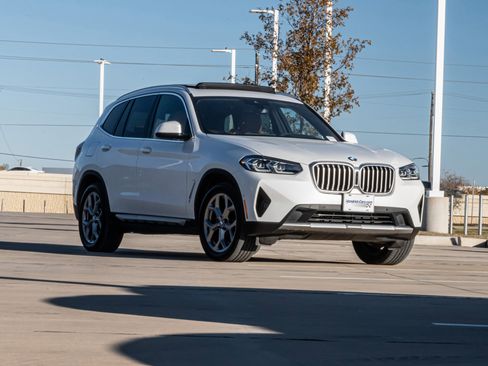 Certified 2024 BMW X3 sDrive30i w/ Premium Package image 2