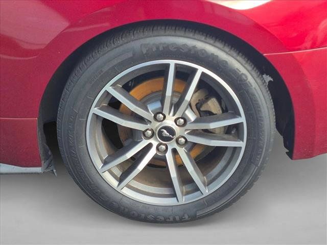 Used 2016 Ford Mustang Coupe RWD image 12