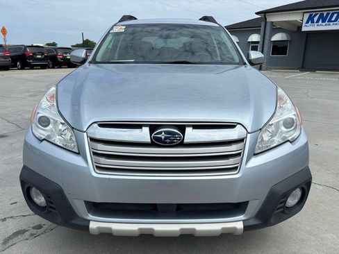 Used 2014 Subaru Outback 2.5i Limited AWD/4WD image 9