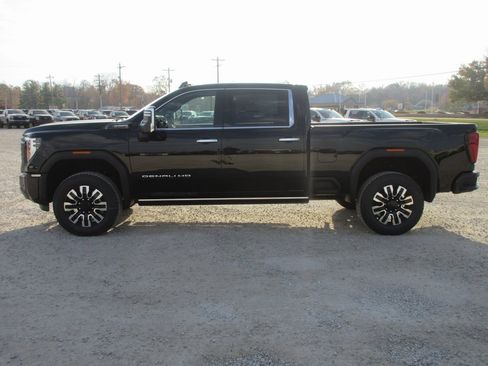 New 2026 GMC Sierra 2500 Denali Ultimate image 10