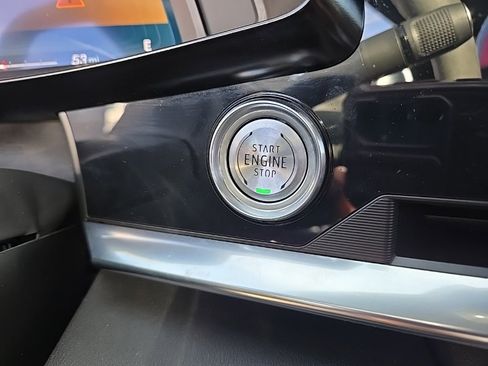 Used 2023 Chevrolet Corvette Stingray Coupe w/ Z51 Performance Package image 20