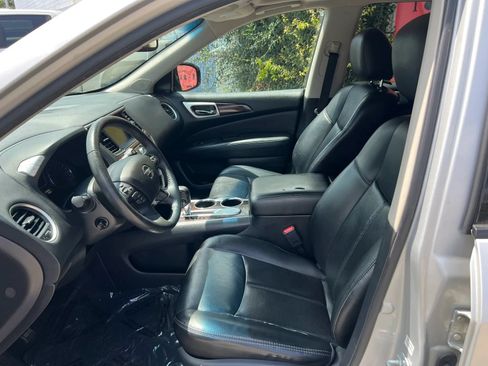 Used 2015 Nissan Pathfinder Platinum w/ Cargo Package FWD image 8
