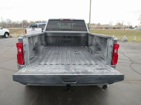 Used 2024 Chevrolet Silverado 3500 LT w/ Convenience Package image 7